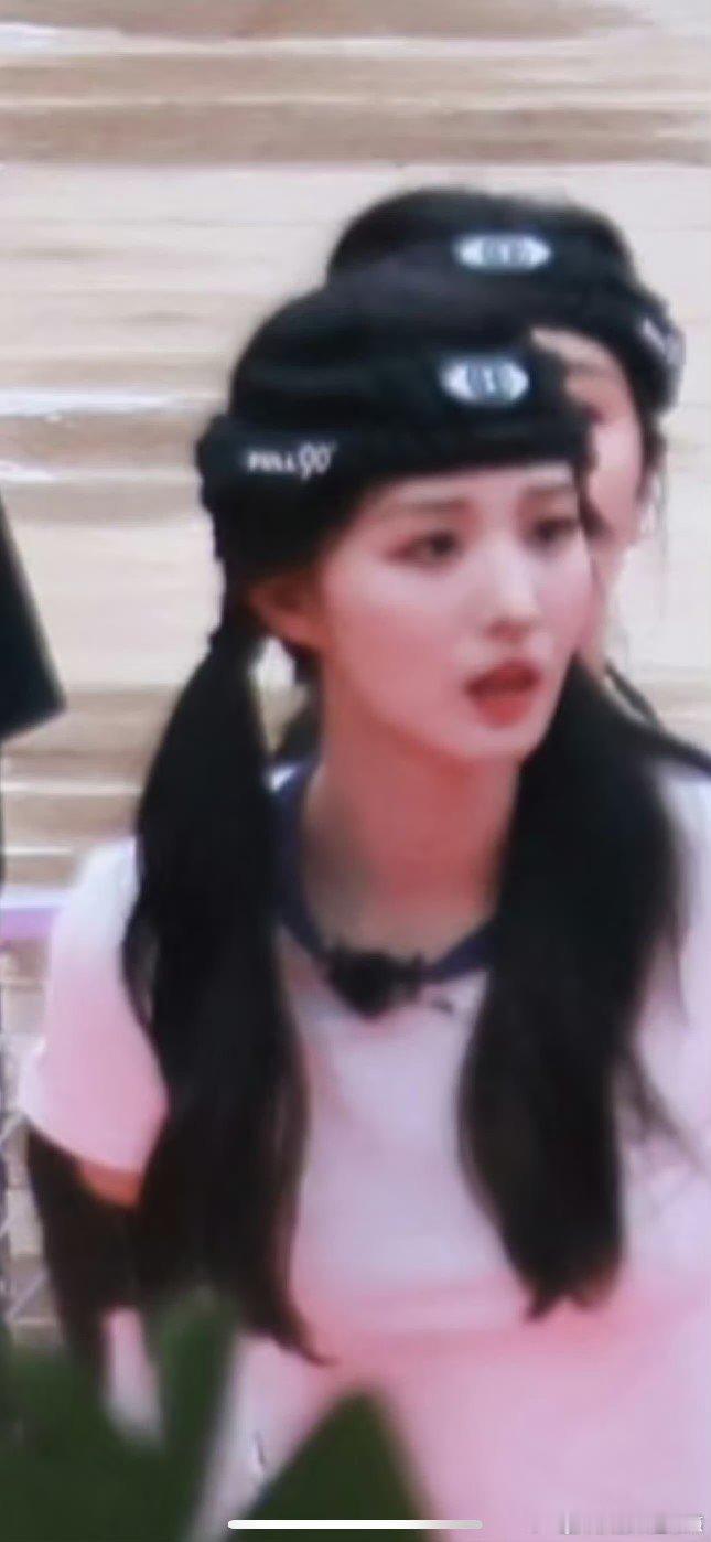 王楚然广州全员加速中路透王楚然双低马尾造型 太可爱了bb！ ​​​