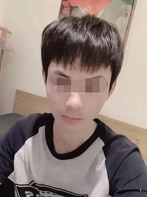 男孩来杭州打工借住姑妈家，
刚发工资就给姑妈转了1500块生活费，没想到钱刚被收