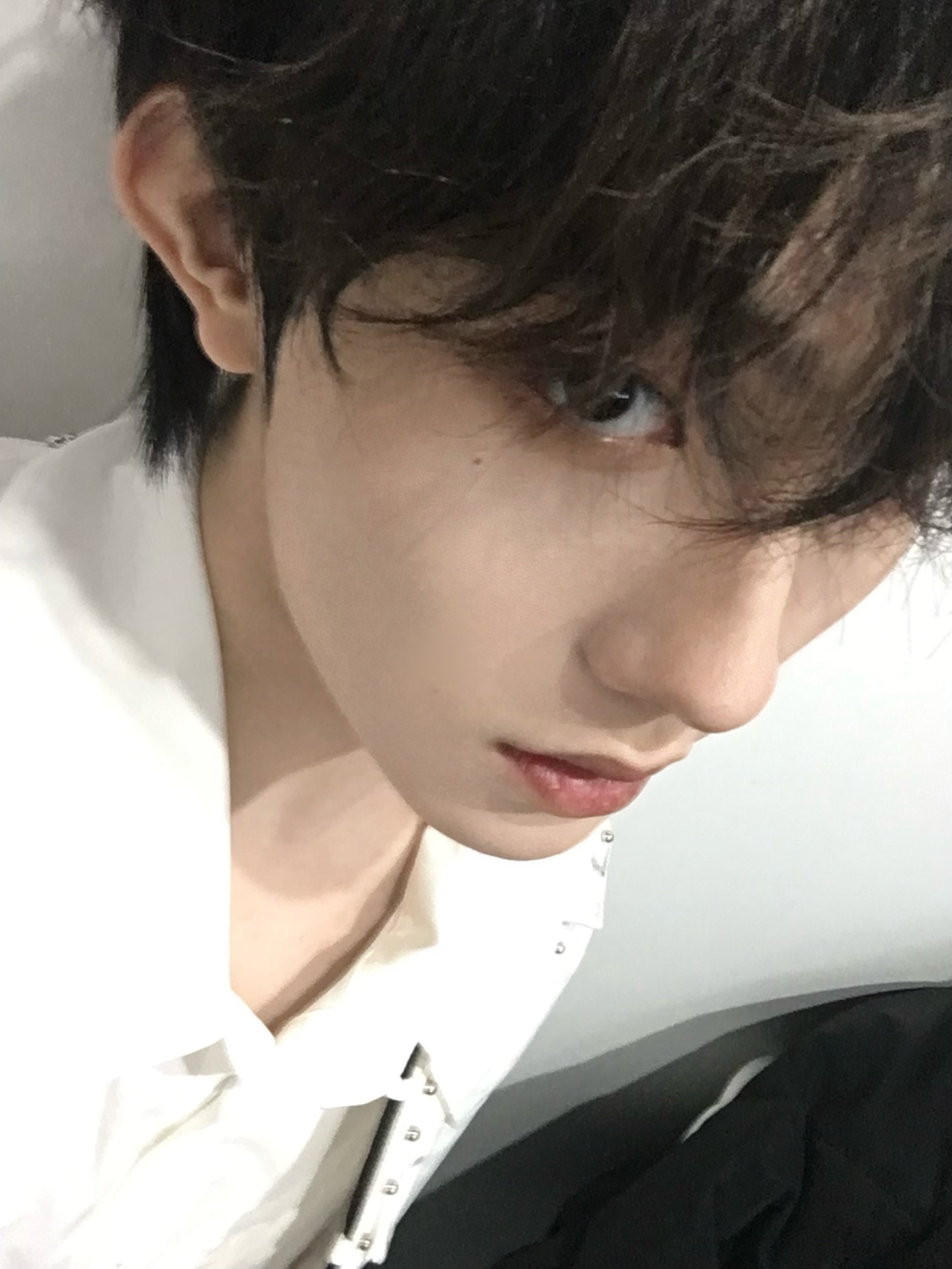 冷脸萌 正脸俊 侧脸帅 