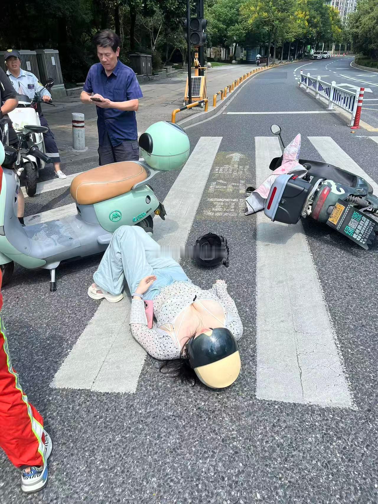 这起事故如何应对？？？ 海阔试车超话 ​​​