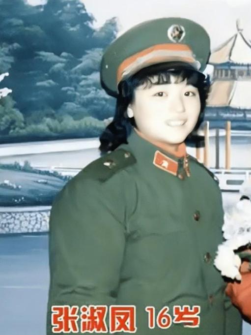 1969年，上海知青张菊芬到黑龙江讷河去插队。哪料，出发前，她发现自己怀孕了。张