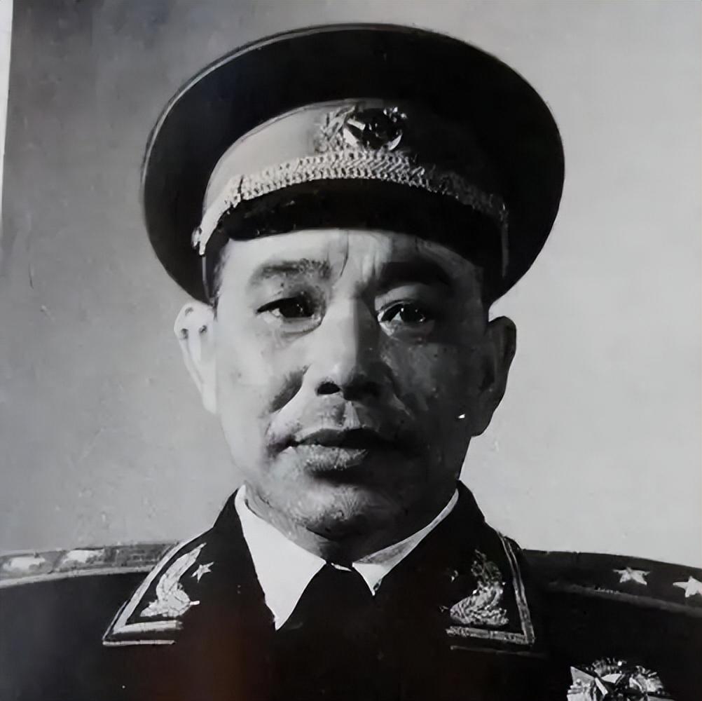 中将从军事学院毕业，想去当大军区司令：任命下来，他以为听错了

1955年，开国
