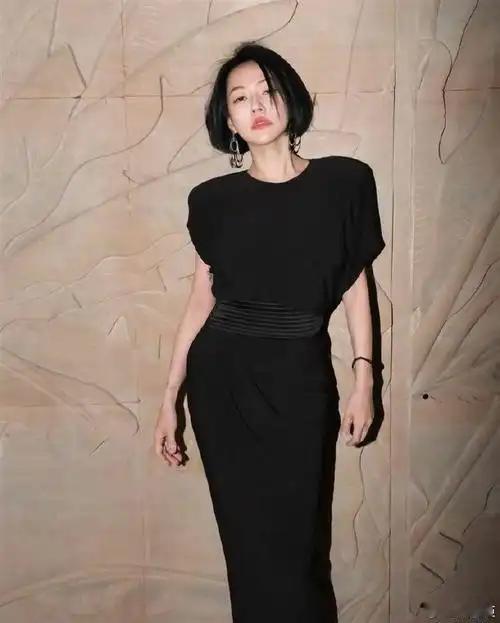 2026年2月，“大S遗产继承第一顺位是具俊晔”的话题冲上热搜，与此同时，“S妈