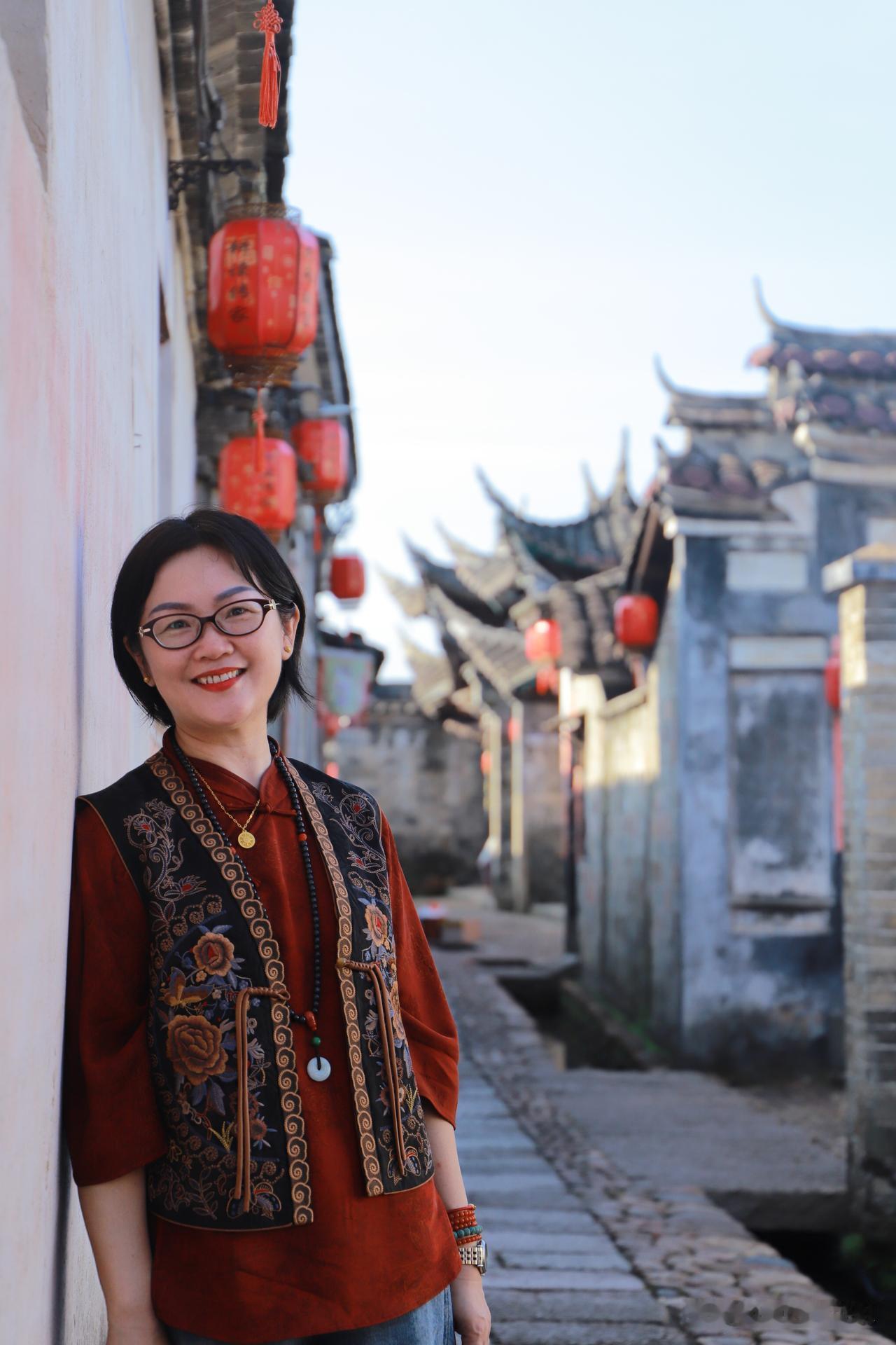 婆婆盖房子时留的几个小心思
四个儿子一目掌控
婆家的新房设计得比较奇怪
不是现在