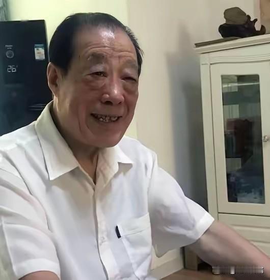 曾经闻名全国的战斗英雄孙玉国被遣返原籍，从副大军区级干部变成了普通老百姓，如此大