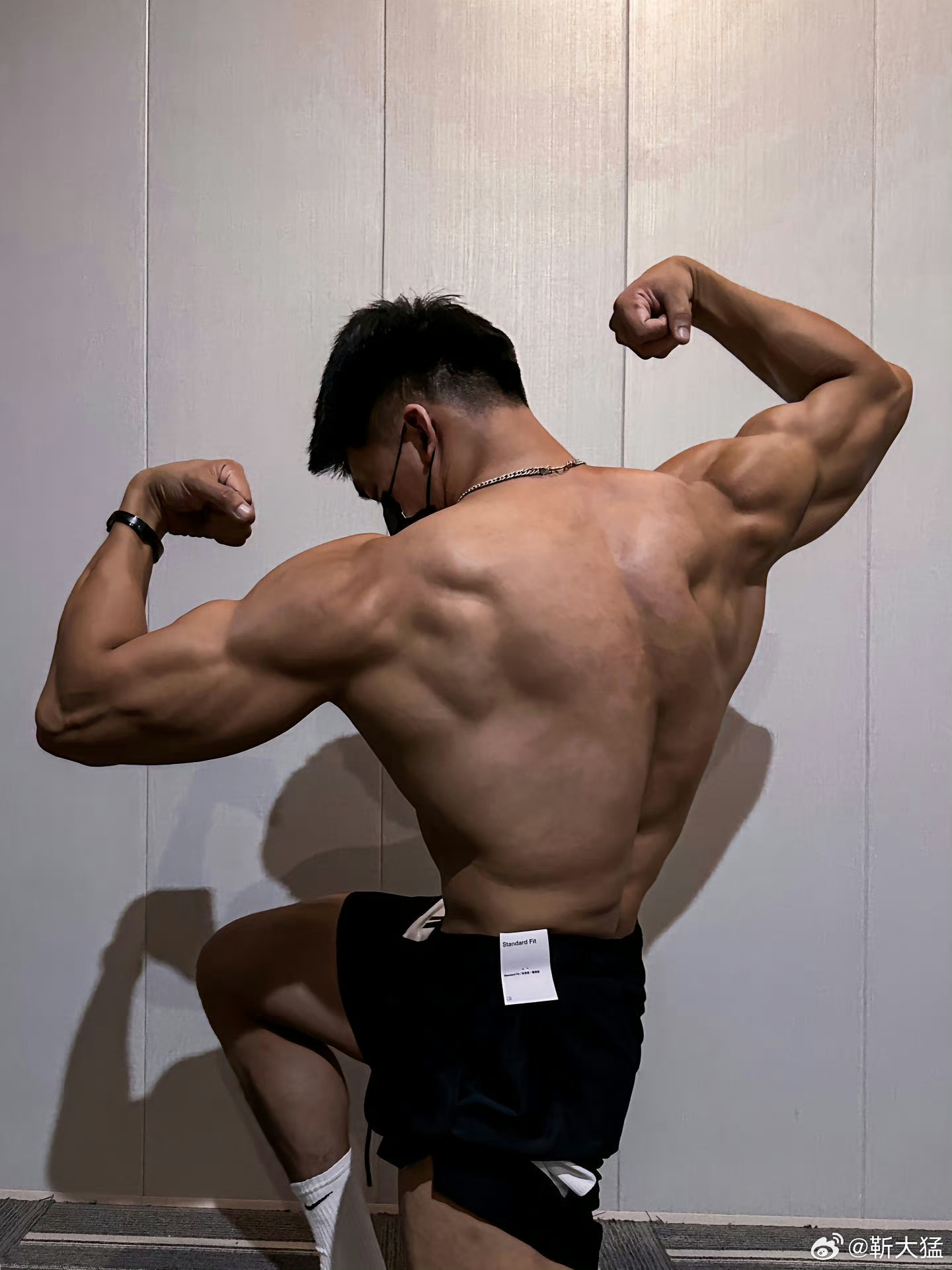 肌肉男神软软[超话]运动打卡健身 ​​​