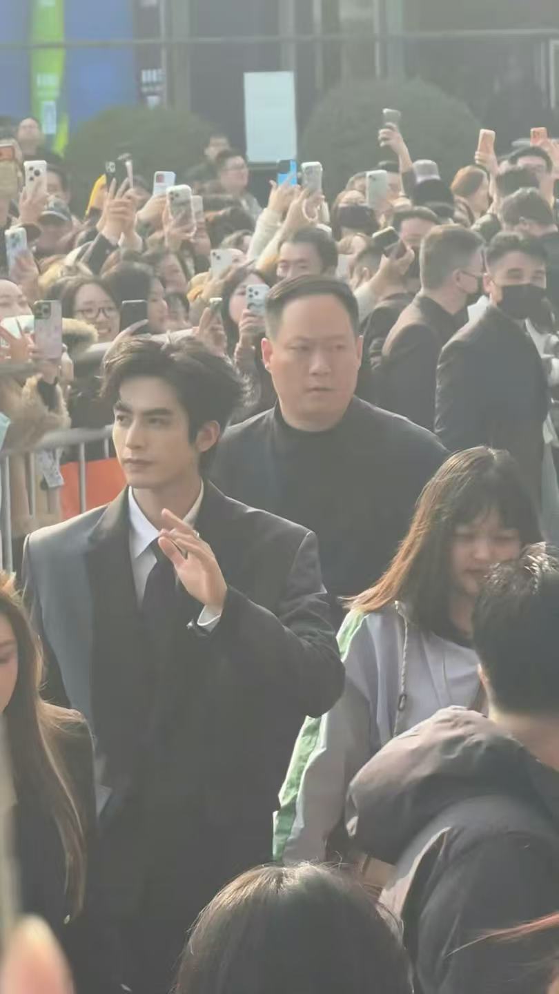 宋威龙上海MOVA线下活动人气宋威龙上海MOVA活动人气 宋威龙上海MOVA线下