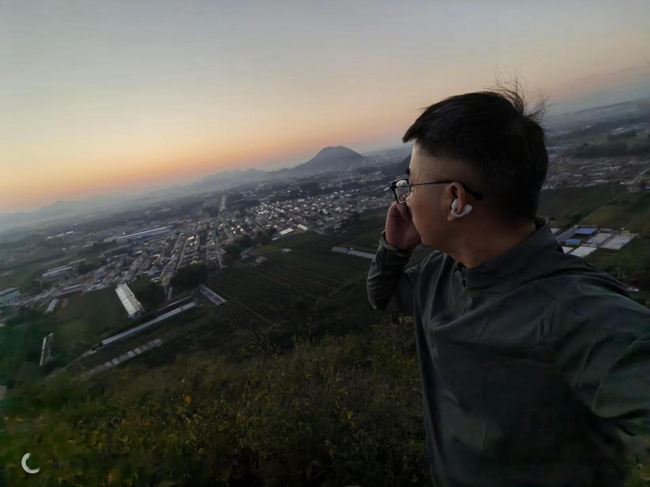 日出东晓……