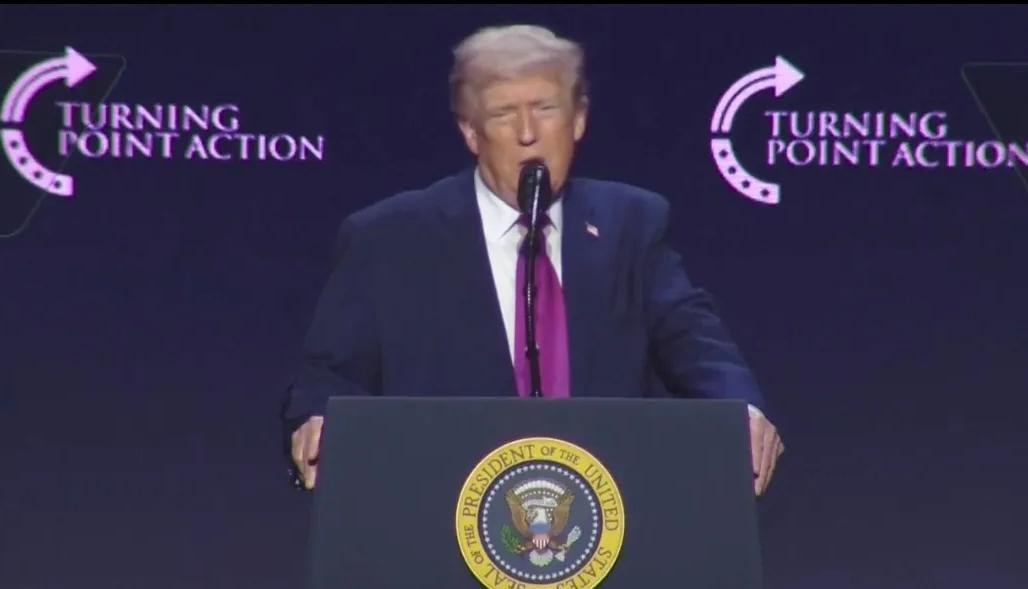 4月18日，特朗普在讲话中称：“全球变暖——实际上我们整个星球正在变冷。”

特