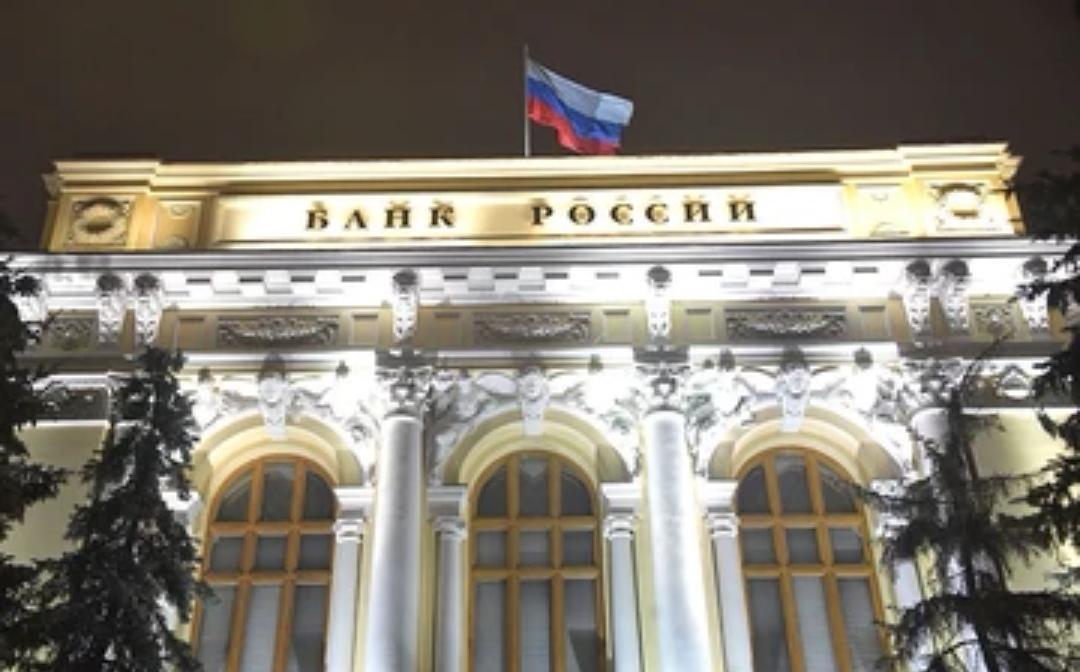 💰 俄罗斯央行再降息！14.5%关键利率下，普通人钱该往哪放？

🔥 刚刚！