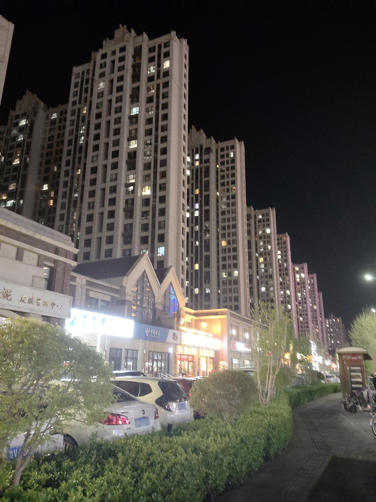 今天去河北固安看朋友，十年前买的房，现在已经腰斩，燕郊，廊坊，大厂，香河更是如此