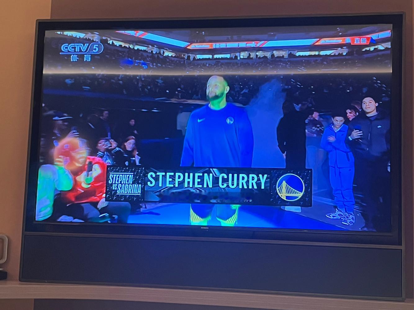 重头戏来了搬好小板凳#2024nba全明星##库里三分对决约内斯库# ​​​