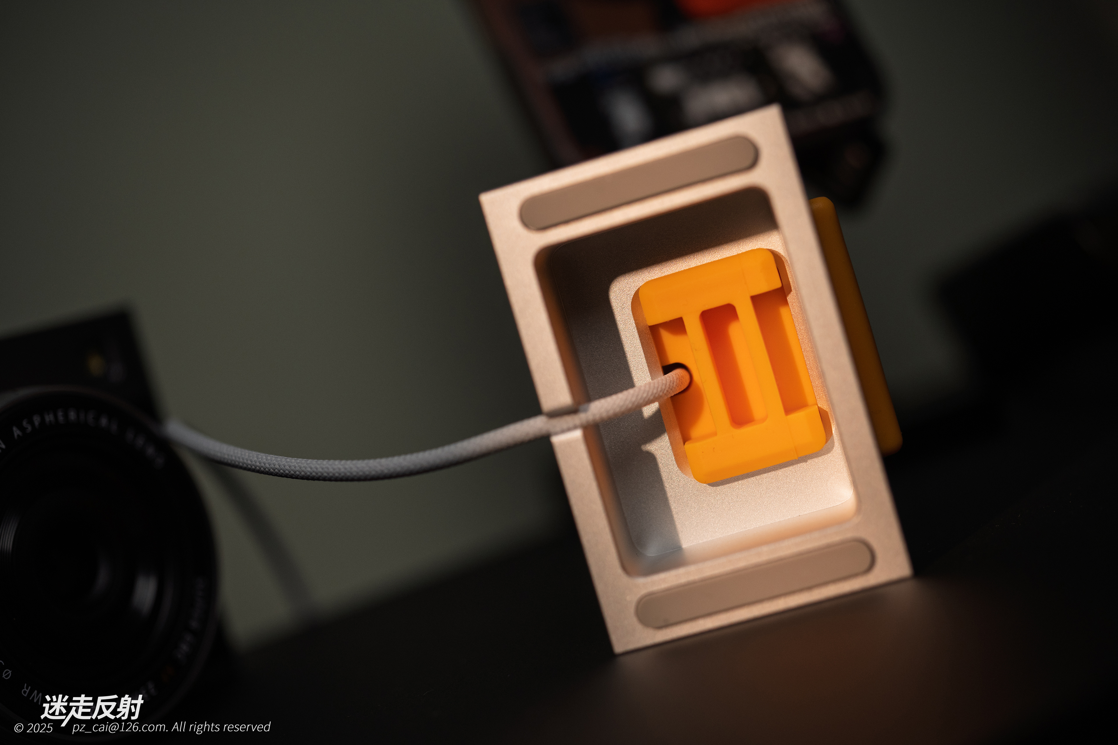 开箱 魅族 PANDAER 小黄椅 Apple Watch 充电器底座，魅族专门