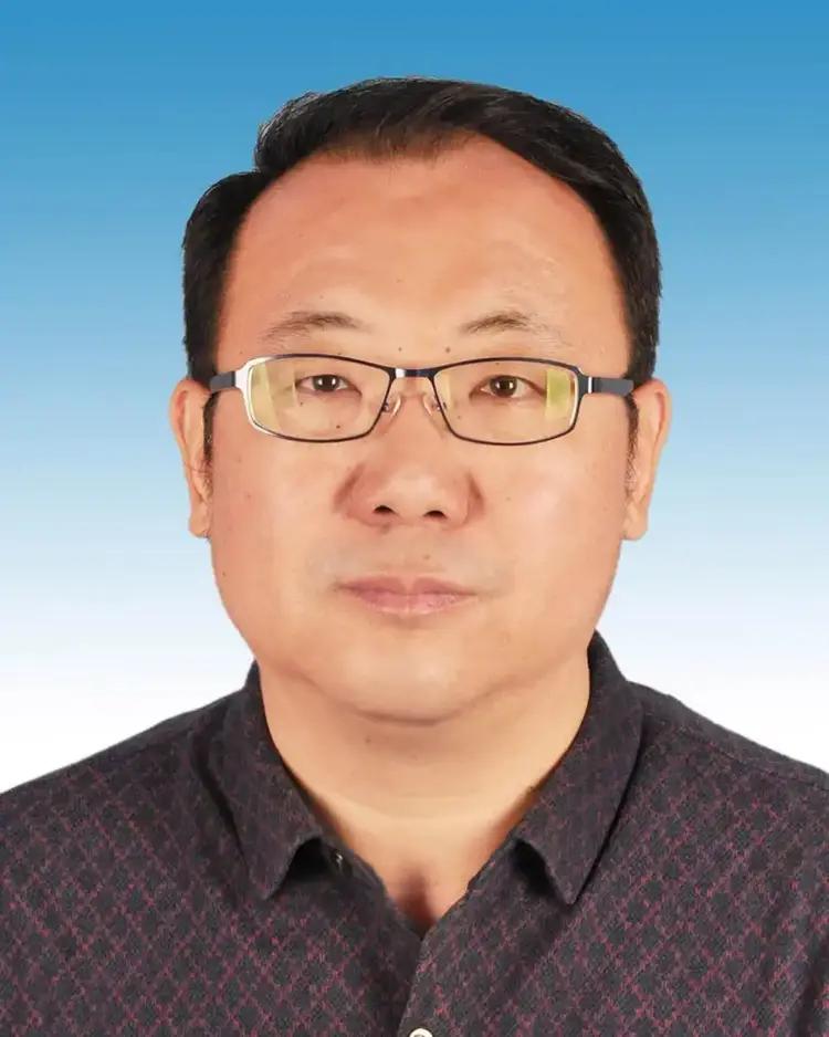 收礼还收"黄金制品"，济南市董庆哲被再通报！曾任职城发集团和城管局

董庆哲19