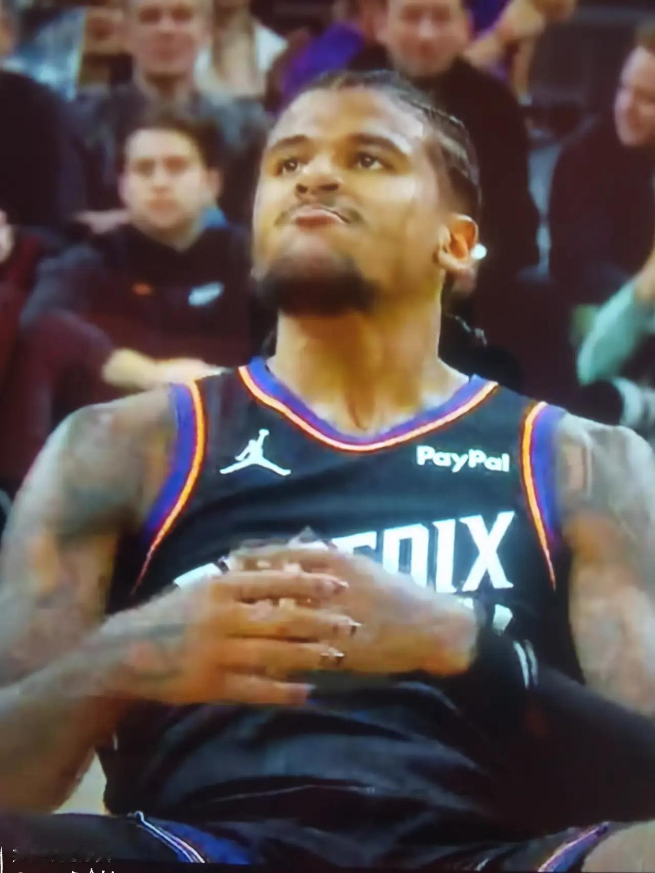 火箭交易杰伦格林是不是冤大头？

        太阳111-96淘汰勇士，晋级