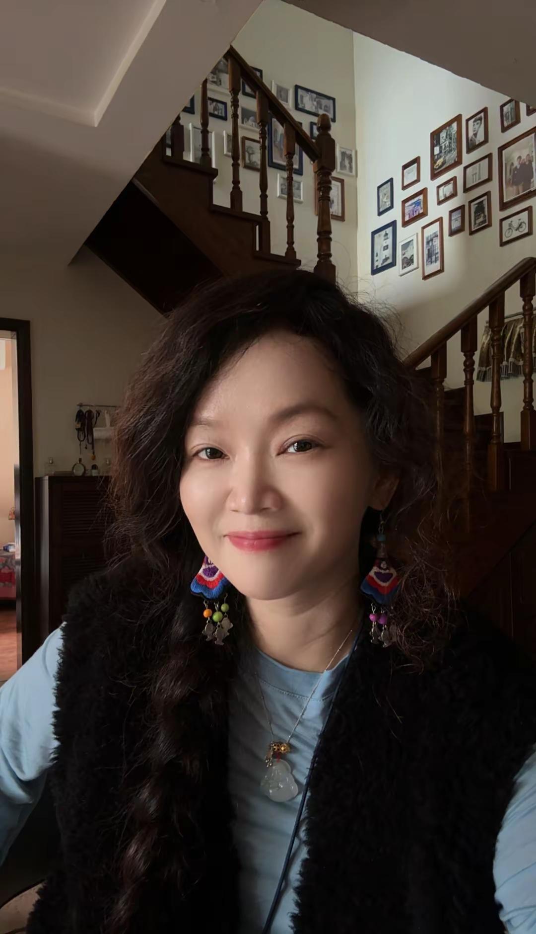 你觉得的岁月静好风平浪静，是因为你还只是在浅滩上玩沙子的一只小虾米；你没见过深海