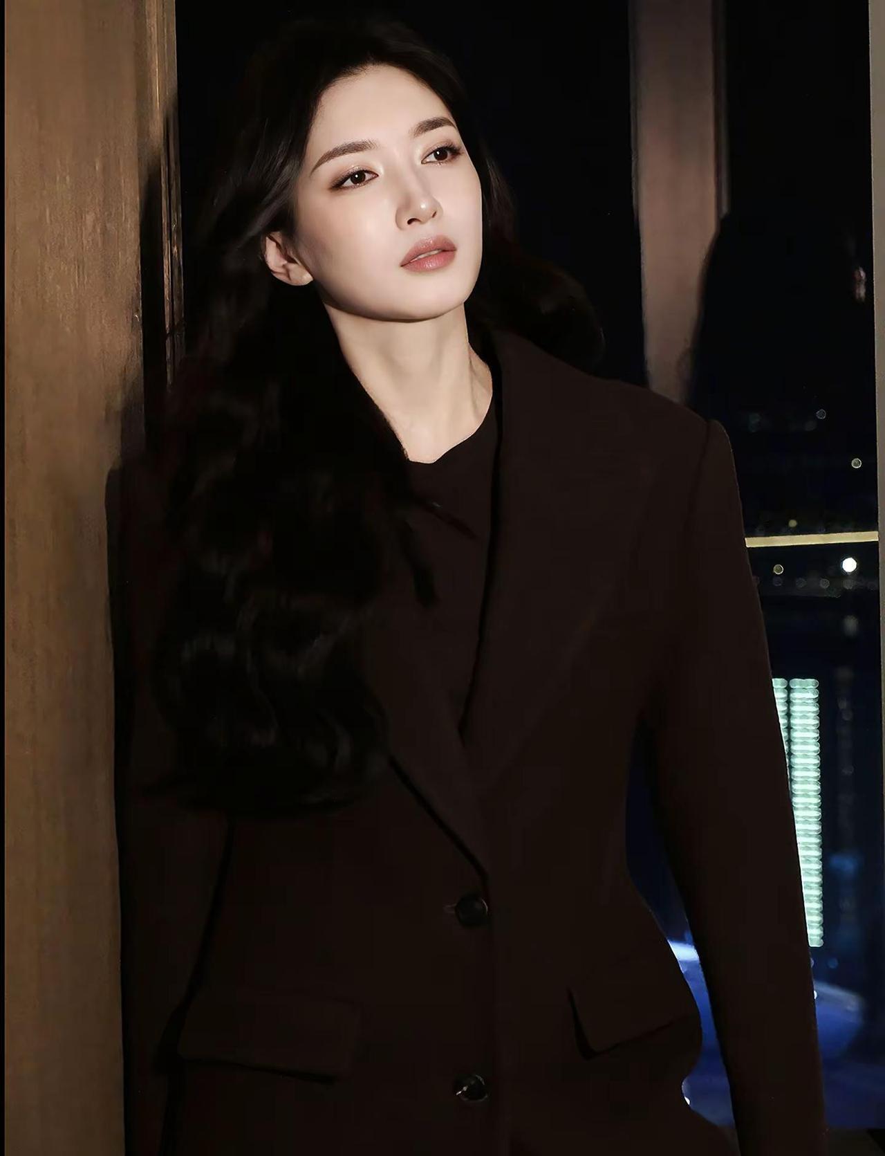 或许有一天，你会记住我的好。但是我们已经不顺路了……时尚穿搭 情感共鸣