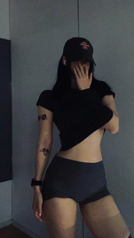 健身后的自拍是我应得的