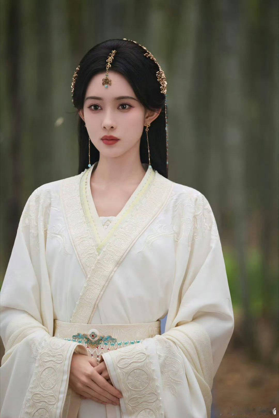孟子义为了百花杀卷成什么样了为宣传古装新剧百花杀，孟子义剧宣方式大胆出圈。开播福