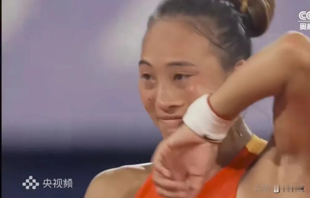 央视发声了！
乒乓球要学习网球职业化，需要有两个方面的改变。
第一:提高奖金，尤