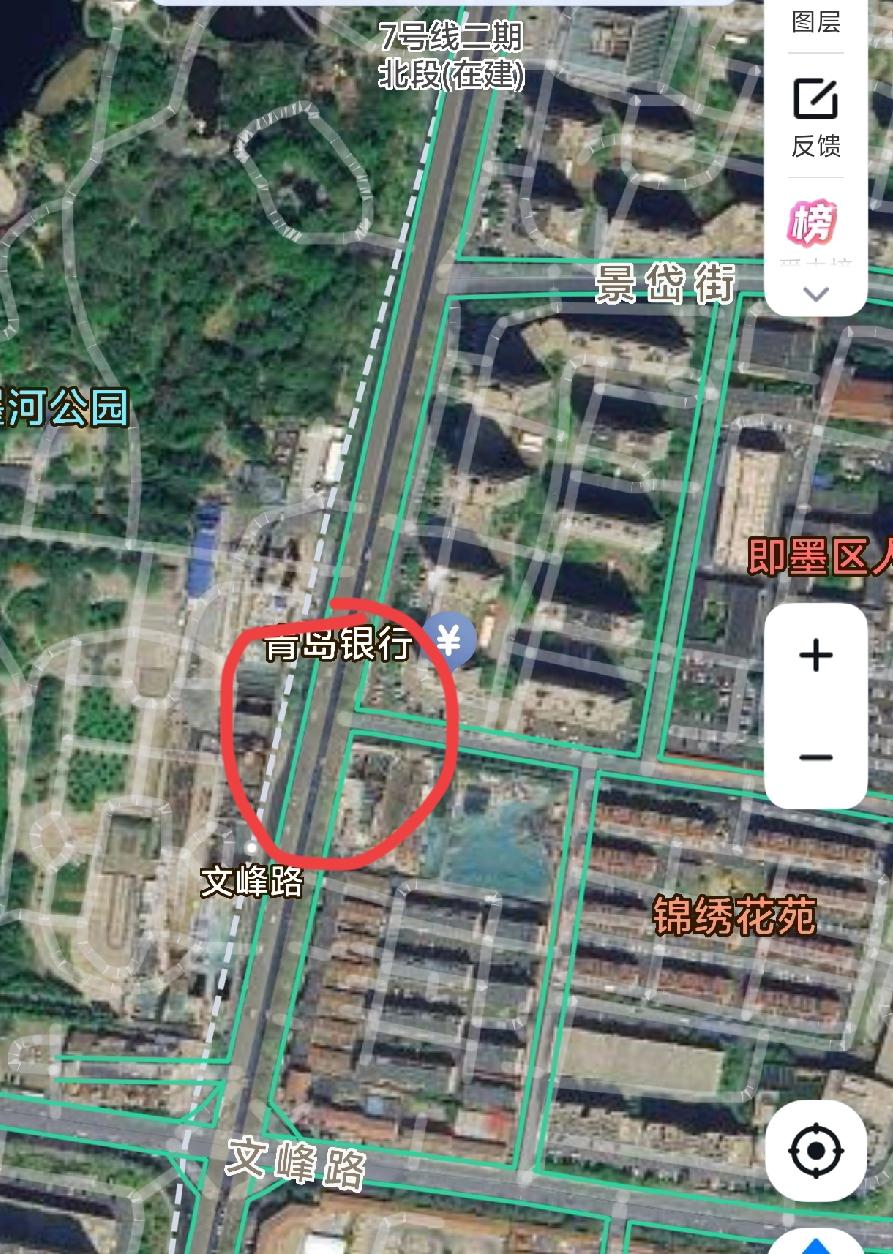 因青岛地铁7号线即墨文峰路站出入口施工，自2026年4月15日至2026年6月2