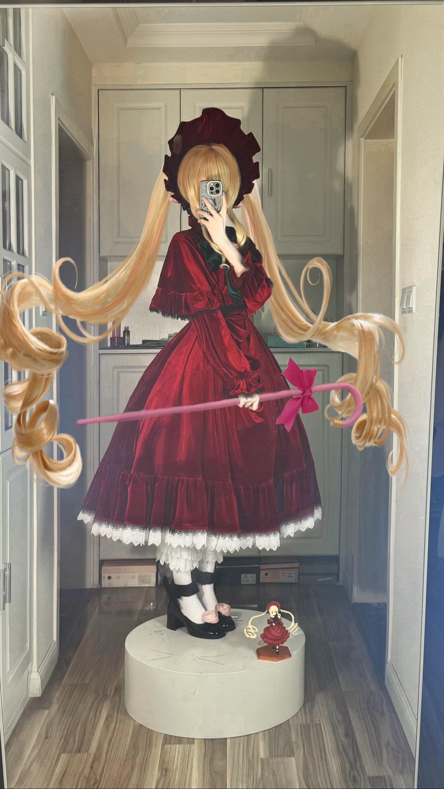 成为我的仆人。我是真红 内心高贵的蔷薇少女第五人偶 衣服是 家的