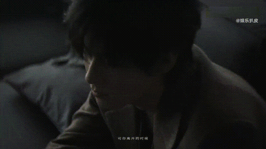 张真源手臂纹身敢于跳出舒适圈，带来满满的舞台惊喜 