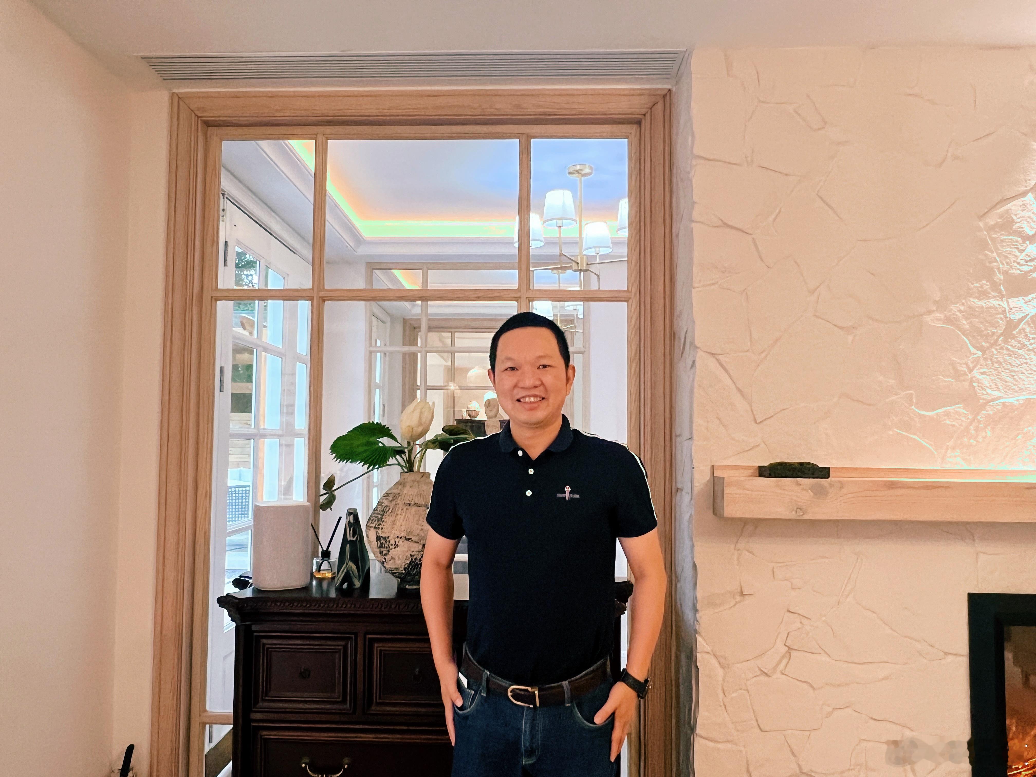 人最好的生活环境，并不是把自己困在有房有车的地方，而是去脚下有泥土的地方，去晒太