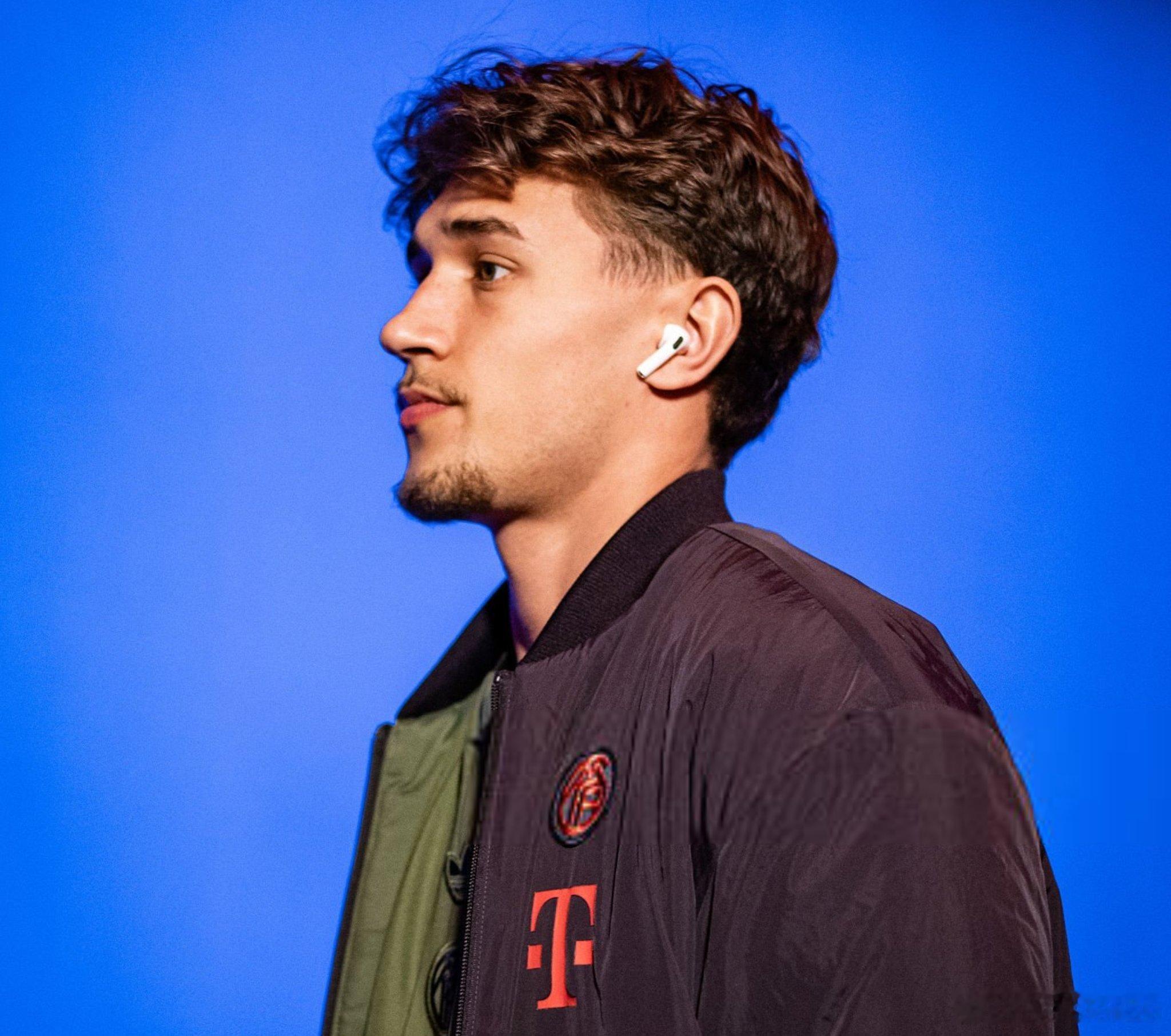 🚨🚨🚨【［圖片報］：由於拜仁慕尼黑隊內可用球員人員過多，湯姆·比紹夫面臨被