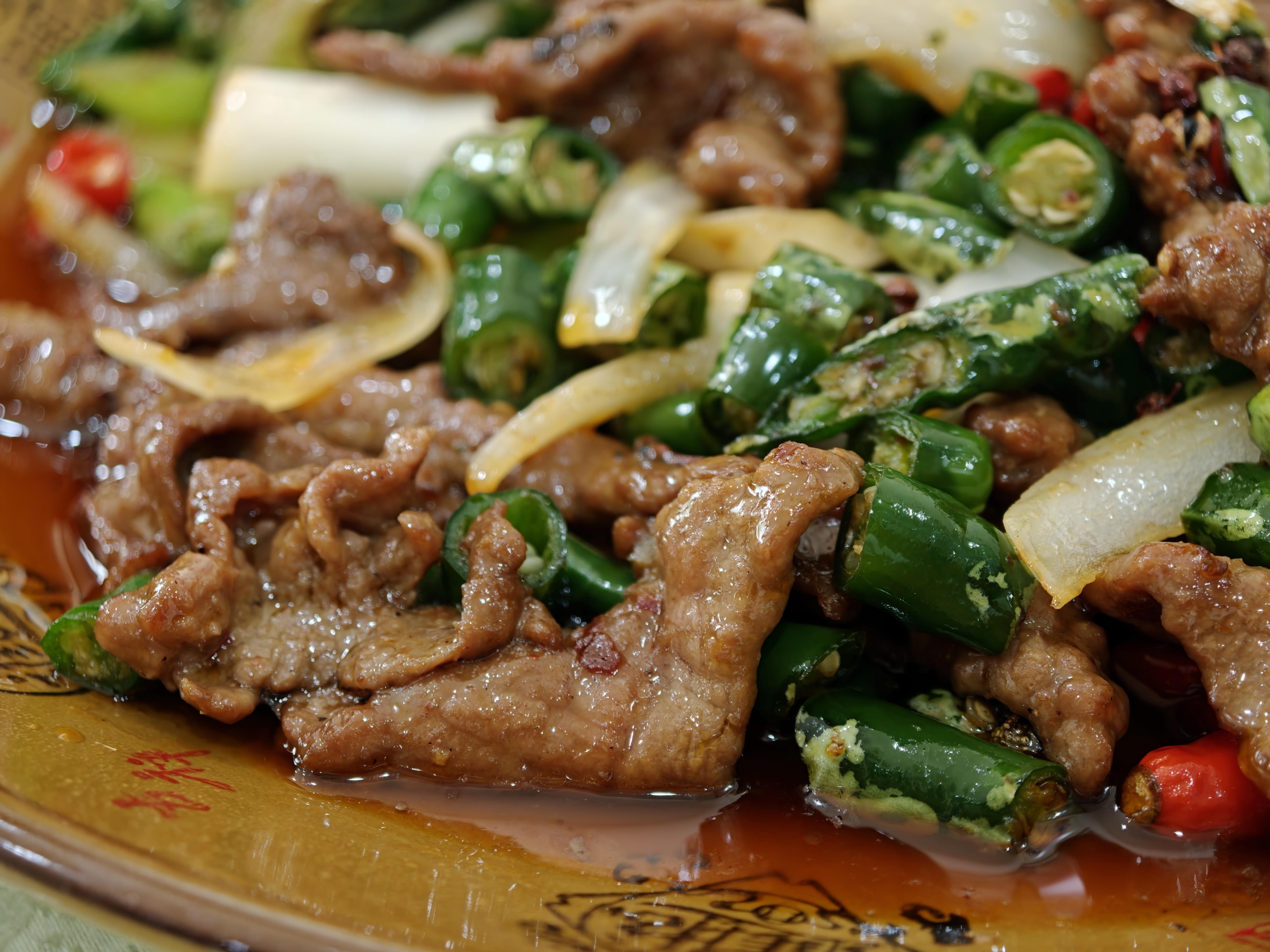 中午下个饭。 
