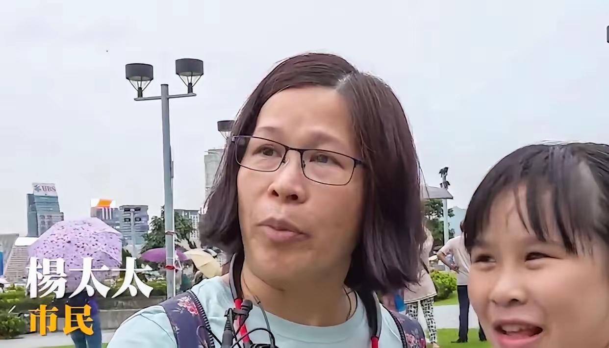 《红楼梦》的传大在于真实记录了封建社会封荫体制的衰败，至今民间还在传富不过三代，
