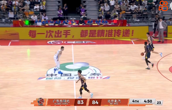 现在宏远打第四节没有什么竞争力。其实跟对手什么水平关系也不大。而是宏远自己阵地战