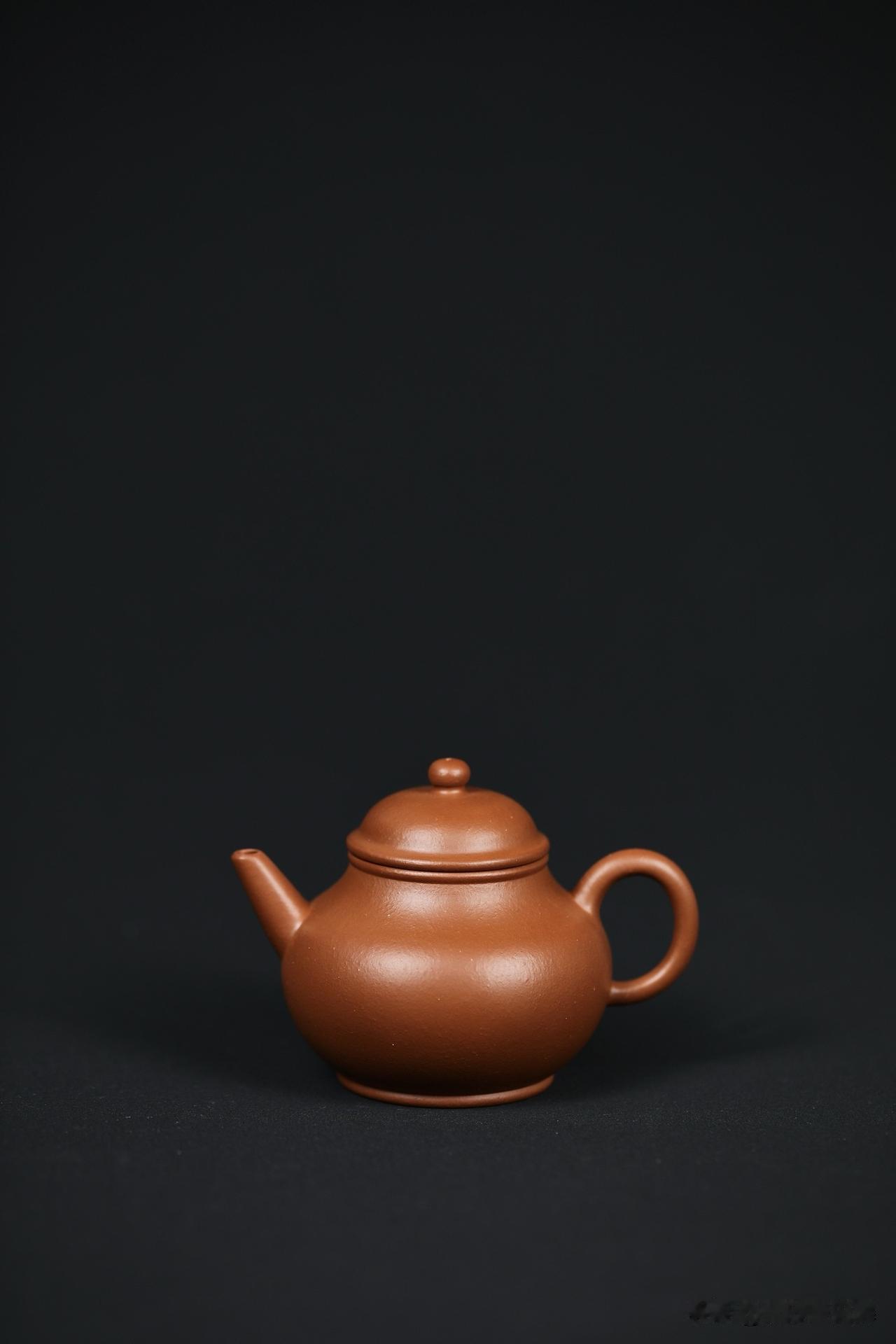 泡普洱选壶，我踩过的坑比喝过的茶还多
入坑紫砂壶的头一年，我犯过一个特别蠢的错误