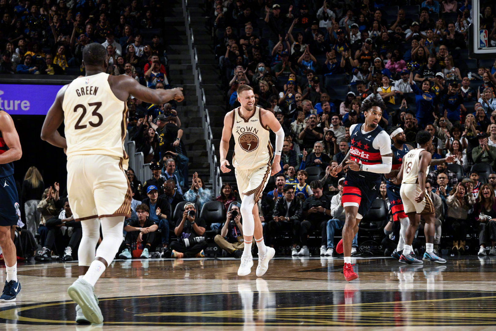 今日比赛精彩图集📸勇士战胜奇才波神是真勇士