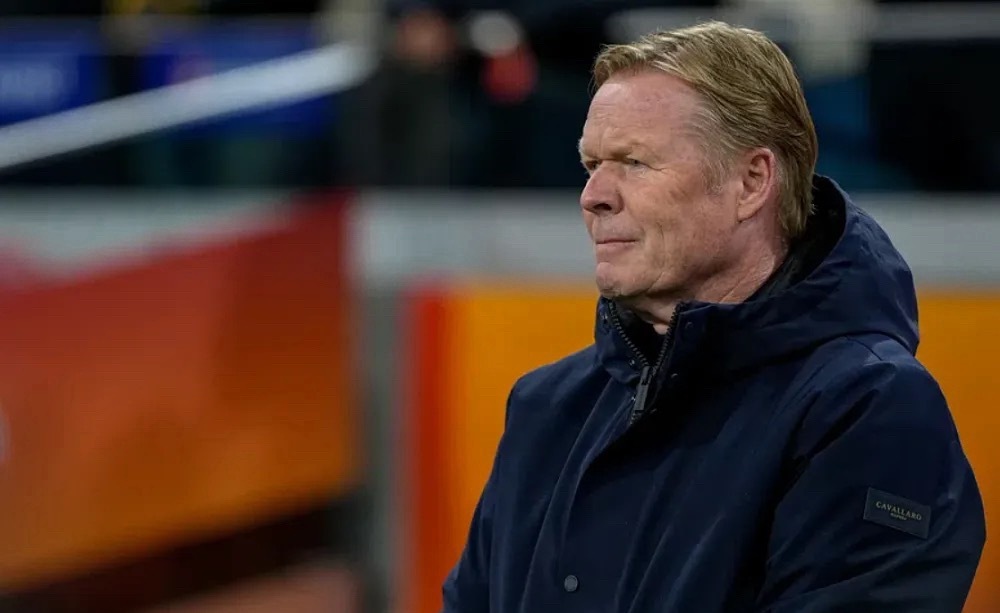 荷兰队在热身赛2-1战胜挪威队，科曼在赛后接受采访时对于球队丢球之前的防守表示不