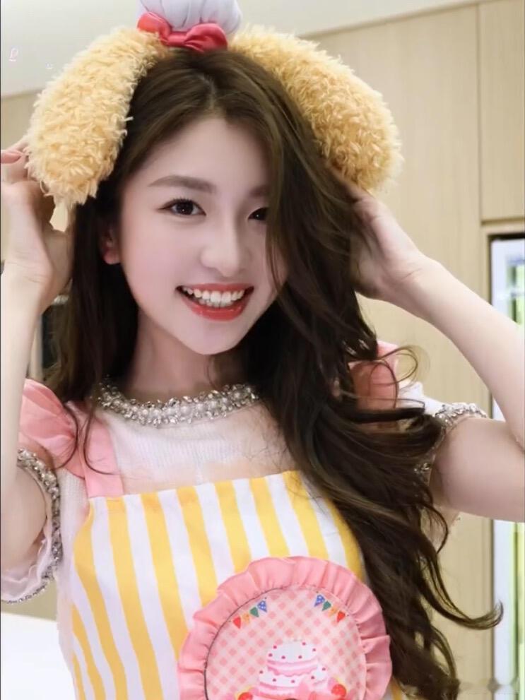 徐如蓝11.12vlog｜鼠王蓝蓝做蛋糕好可爱！浪漫生活的记录者徐如蓝2025.