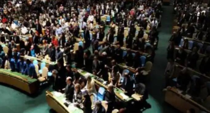 越南如今态度的转变似乎已然明亮，在中国和日本对峙的今天，新加坡都站了出来站队日本