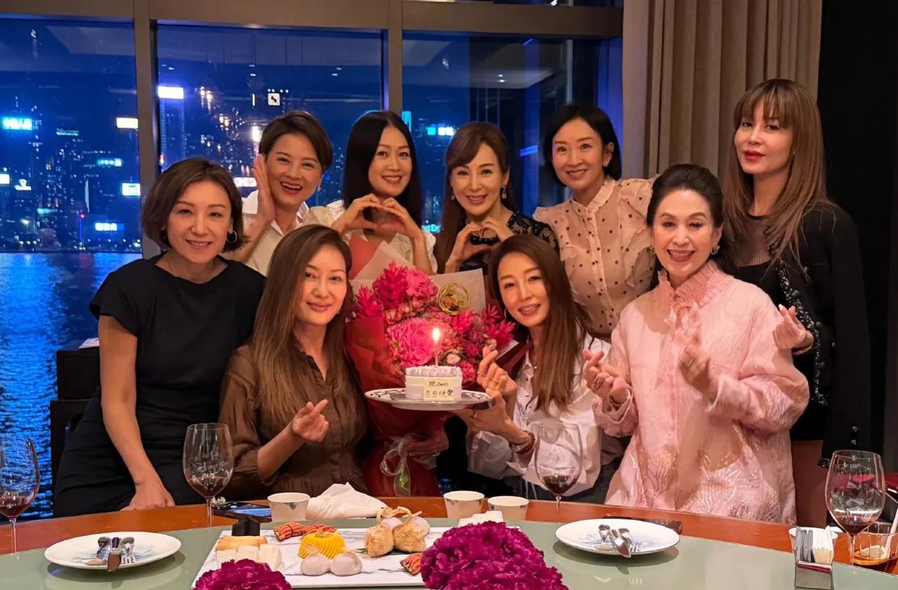 9位港台老牌美女重聚！岁月不饶人啊，变化都很大，全部认出来算你厉害
8月31日，