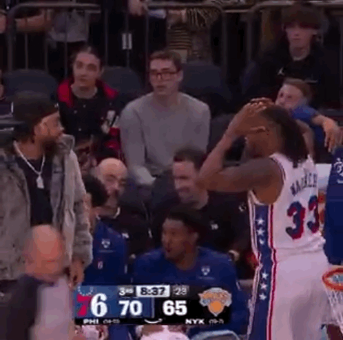 “庄神”（德拉蒙德）投中了3分？！命中后转身再摆了个pose，马克西也惊呆了😱