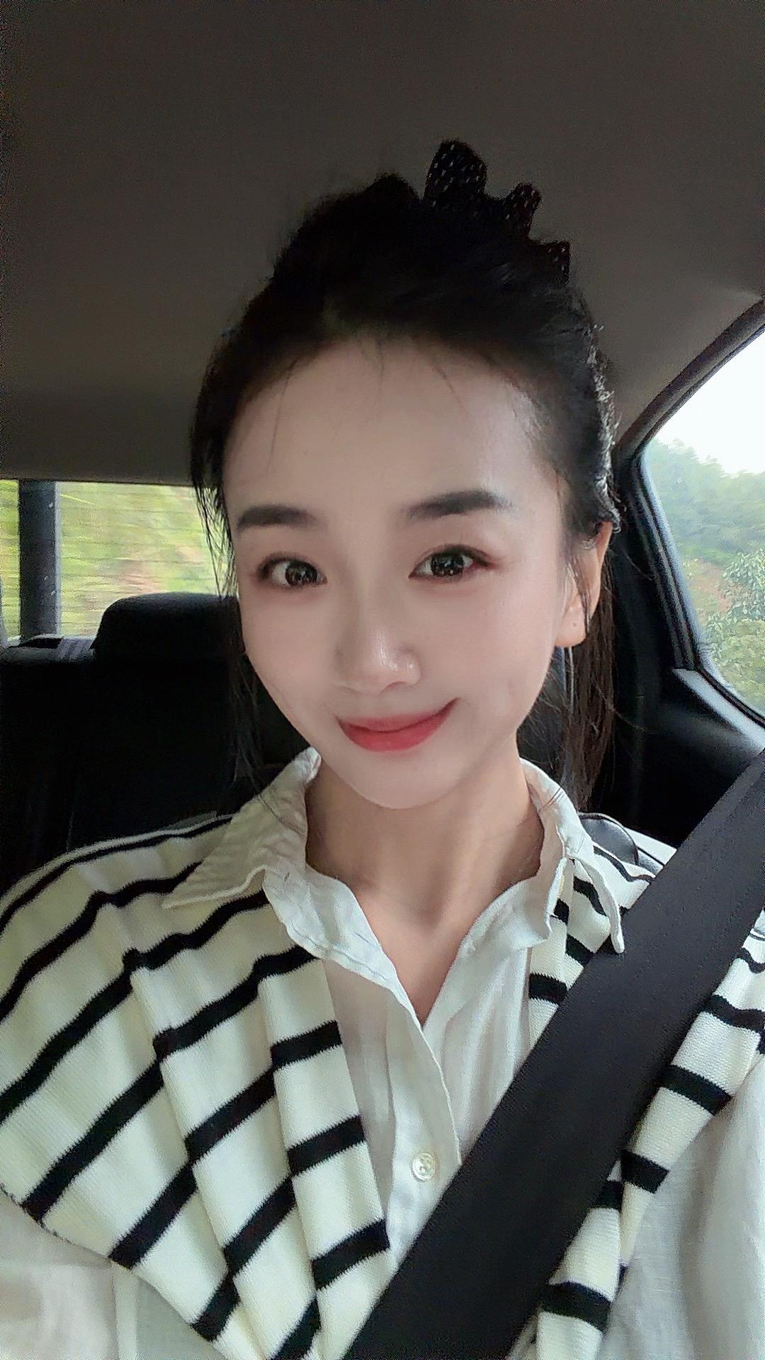 不用跟我讲道理 钱到位 我会自己劝自己 我听不懂话 我还看不懂钱吗