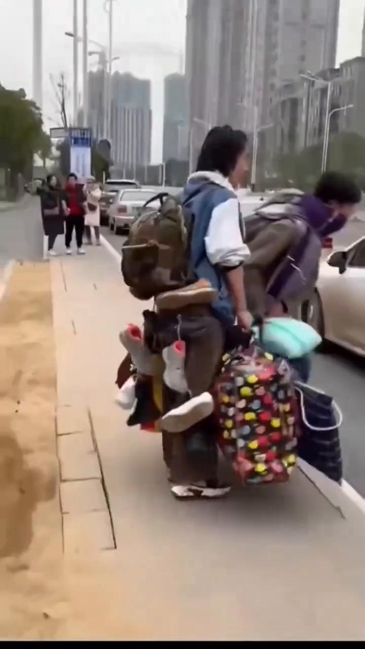 哈哈哈哈哈哈，哎呦我的妈。