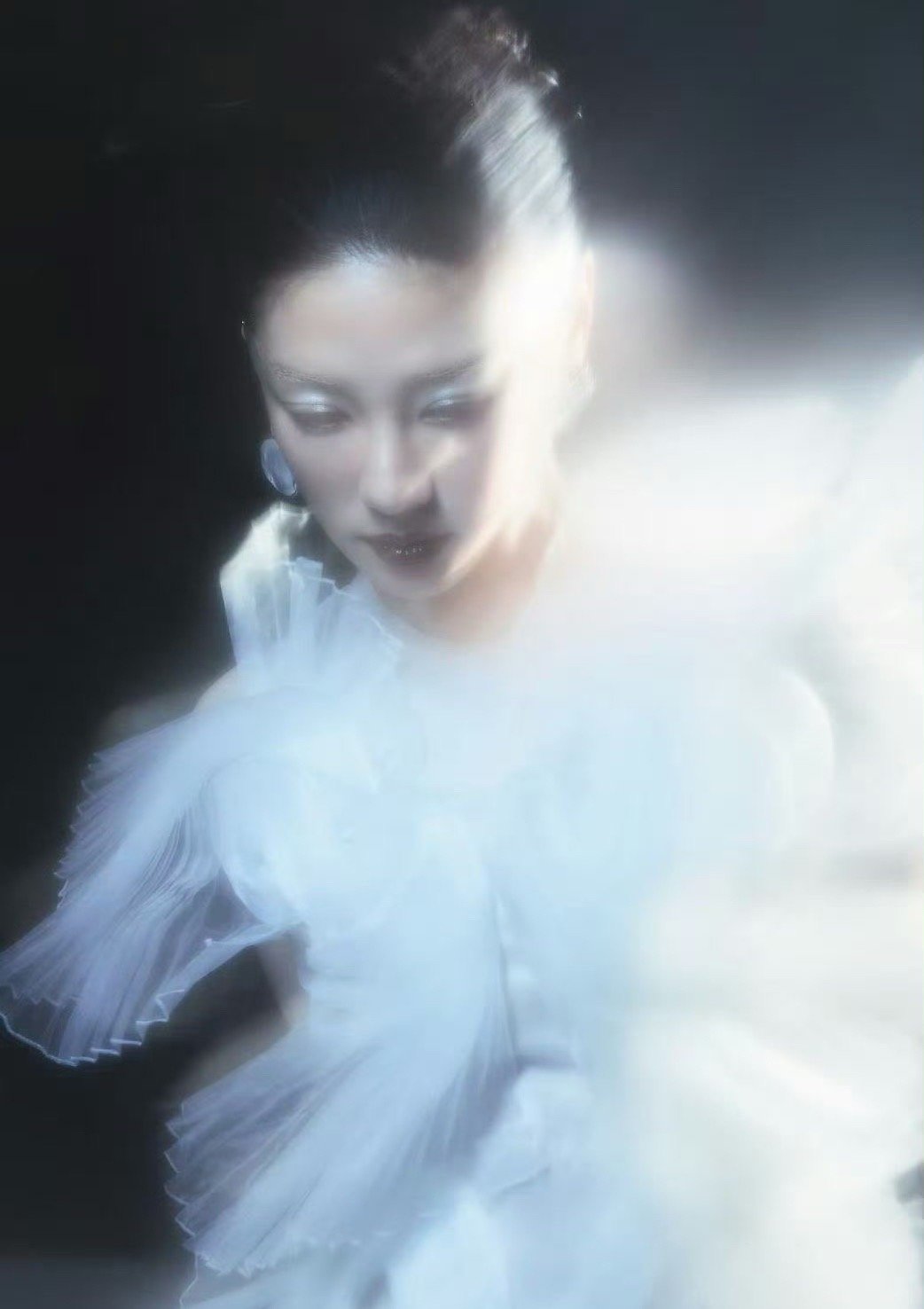谁来给黄奕递一个恶女本啊谁来给黄奕递一个恶女本啊[泪]黄奕太敢拍了 ​ ​​​