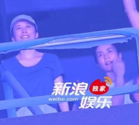 鸟巢偶遇王菲看谢霆锋演唱会。
又是一波撒狗粮啊。
今天在谢霆锋鸟巢演唱会上，🈶