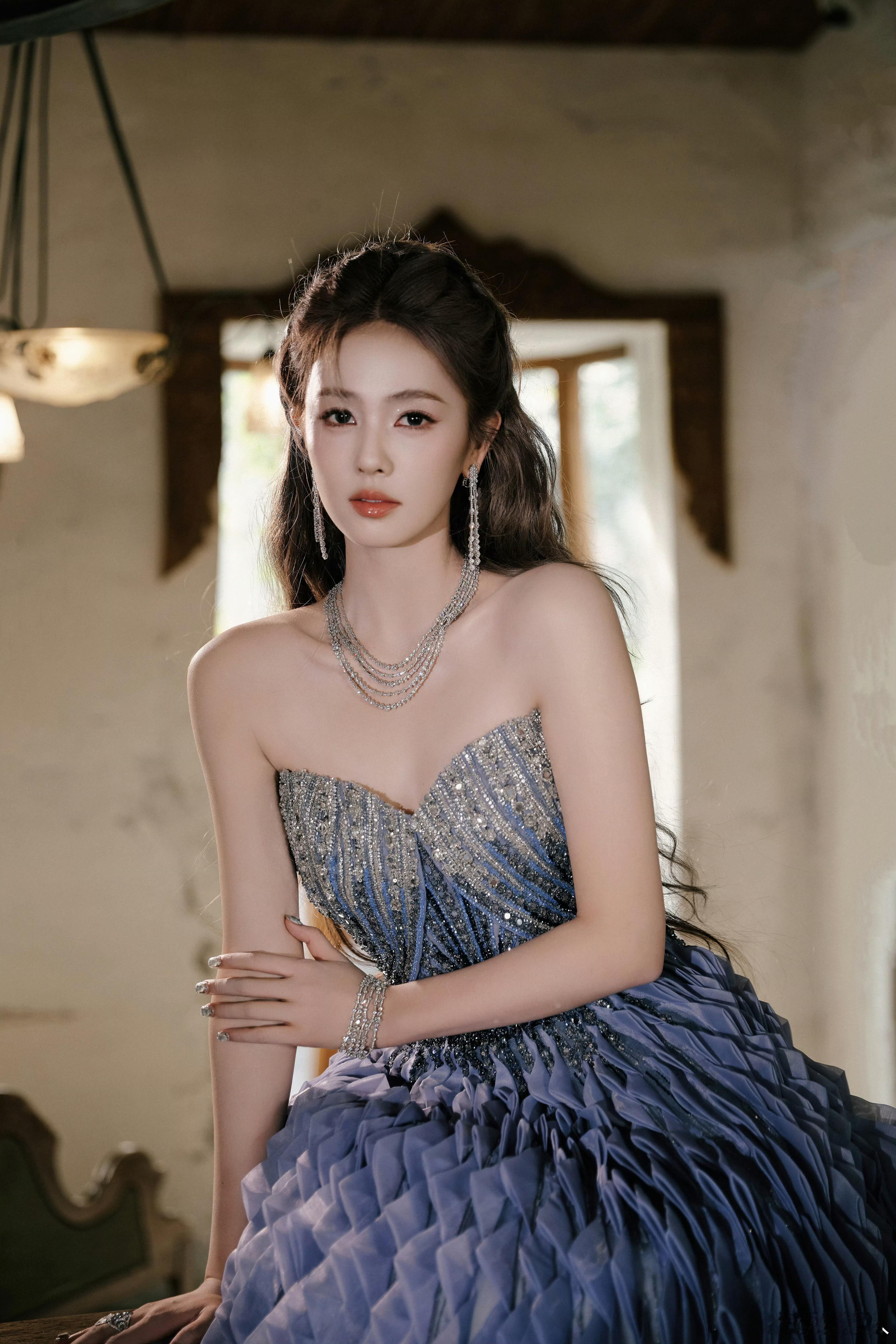 所谓“秀色可餐”，大概就是如此吧[思考] ​​​