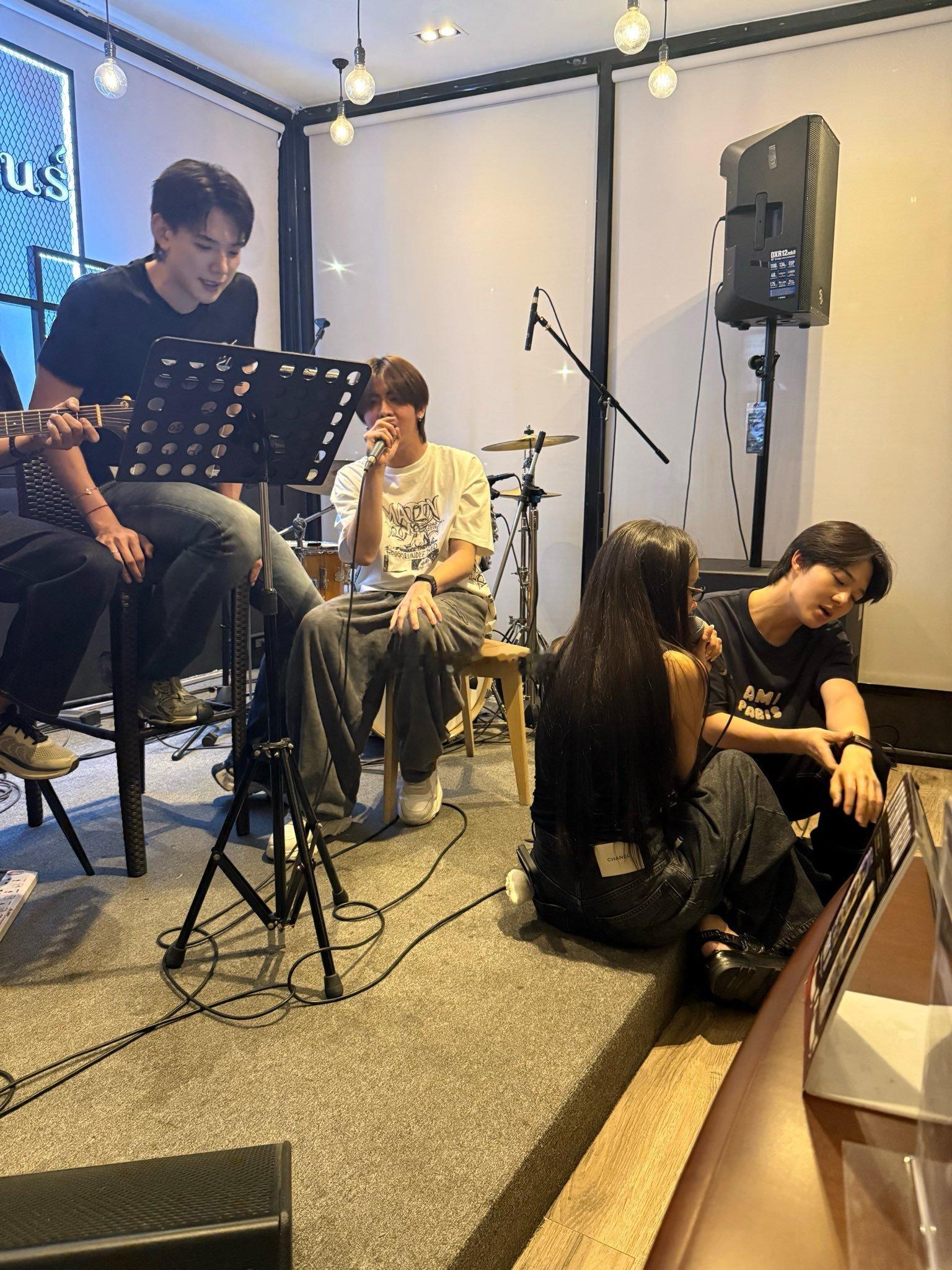 林云这青筋 