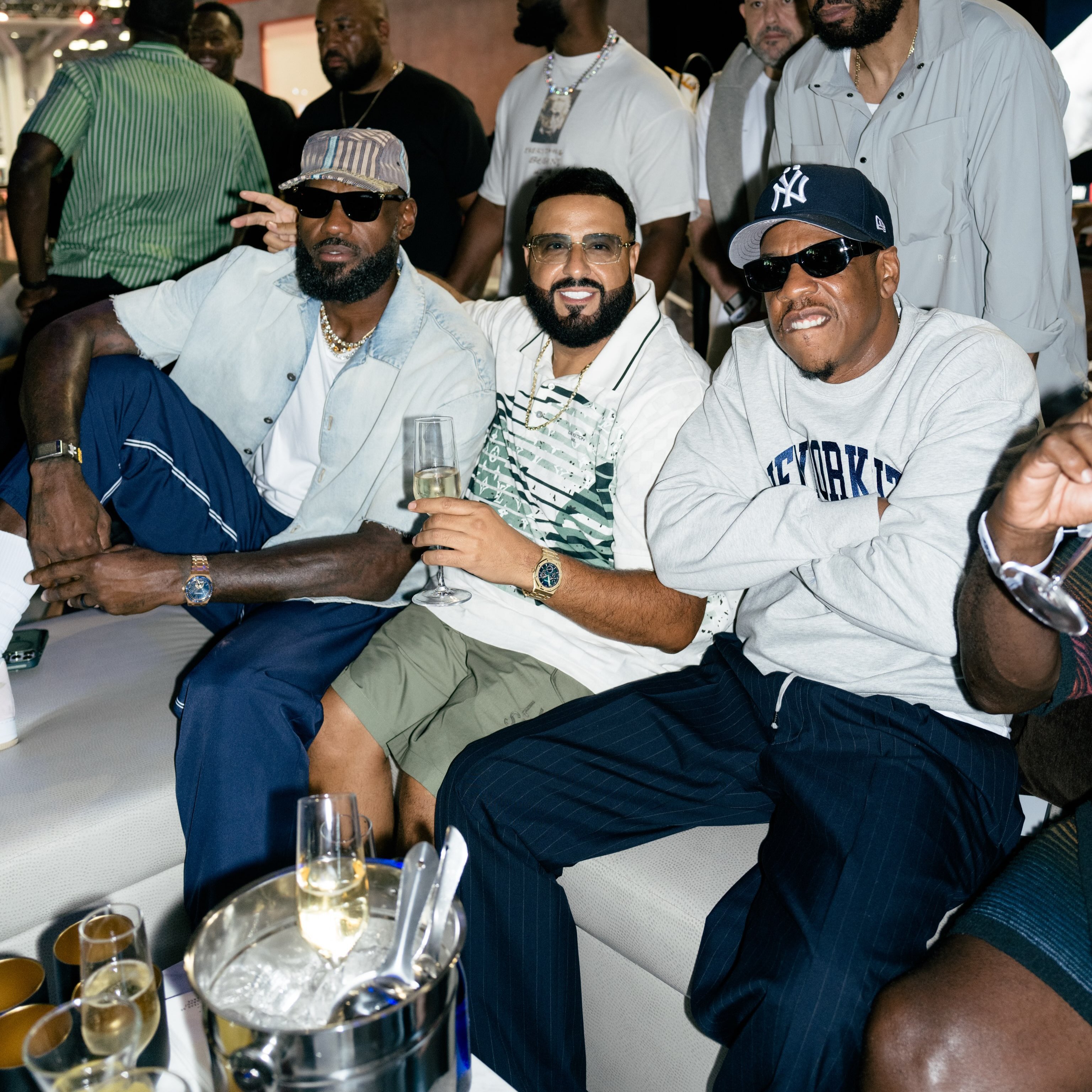 JAŸ-Z、DJ Khaled 和 LeBron James 📷 