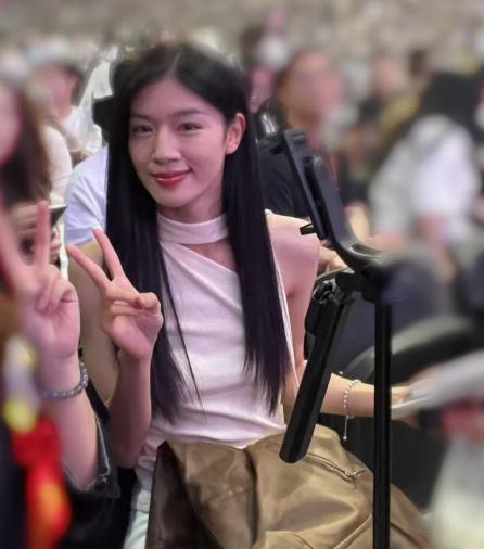心动7女嘉宾线下颜值排行榜

心动7的成员们，不是一起去看张远演唱会了吗，女嘉宾