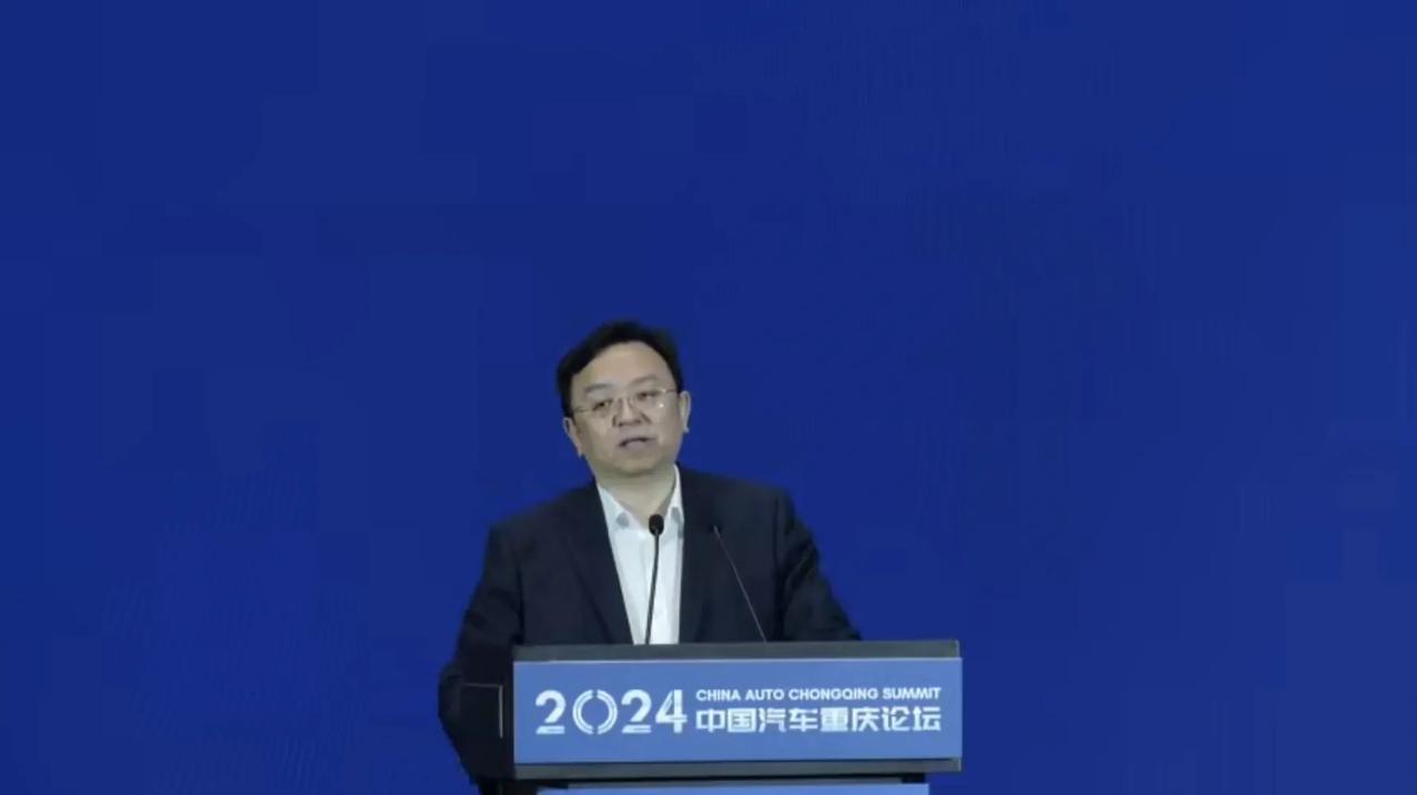 比亚迪王总和李总的这番演讲太能引起共鸣了！汽车市场的繁荣本就离不开充分的良性竞争