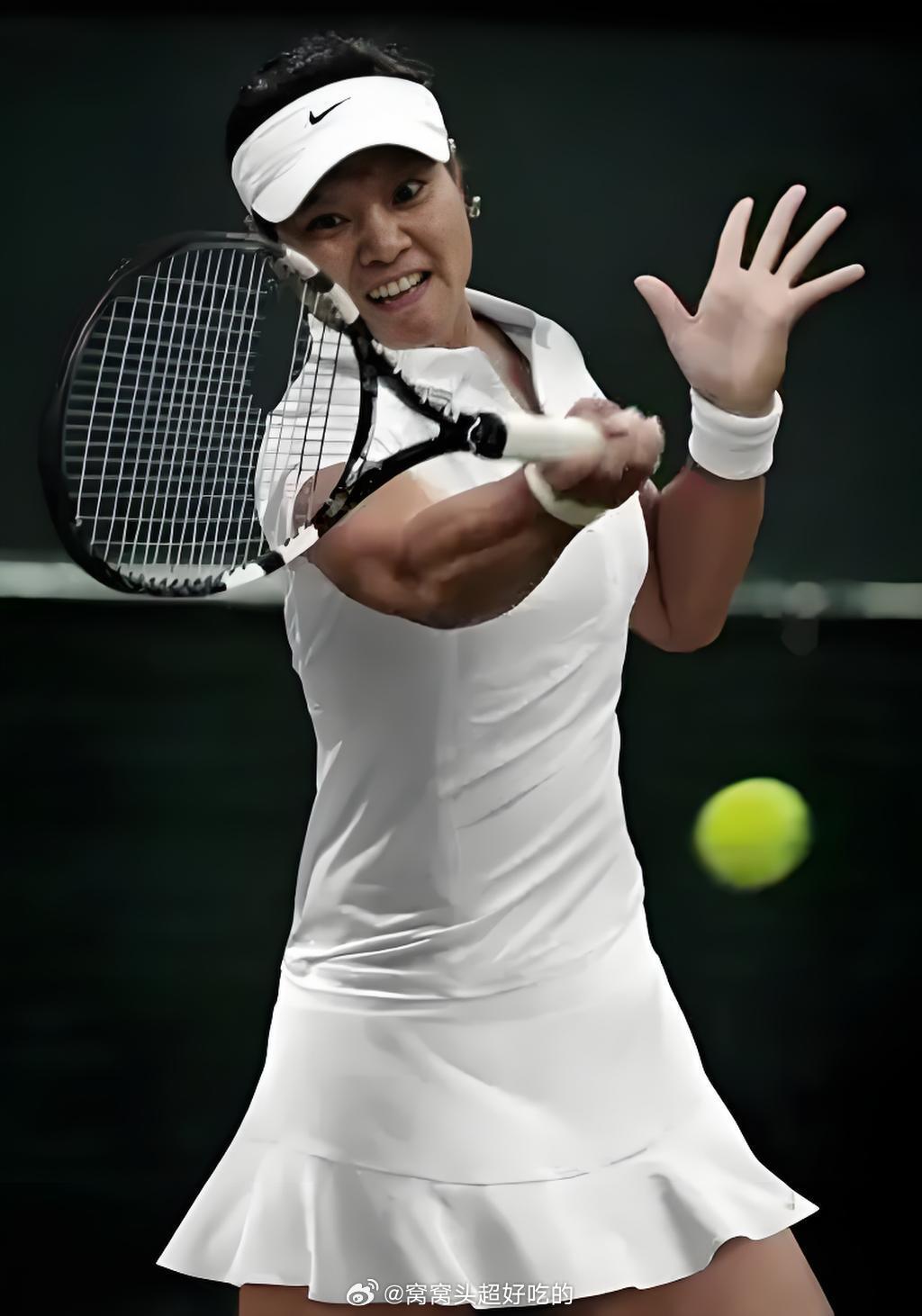 李娜代言起亚全球销量最高车型李娜-亚洲网坛永远的神亚洲首位大满贯单打冠军得主。2