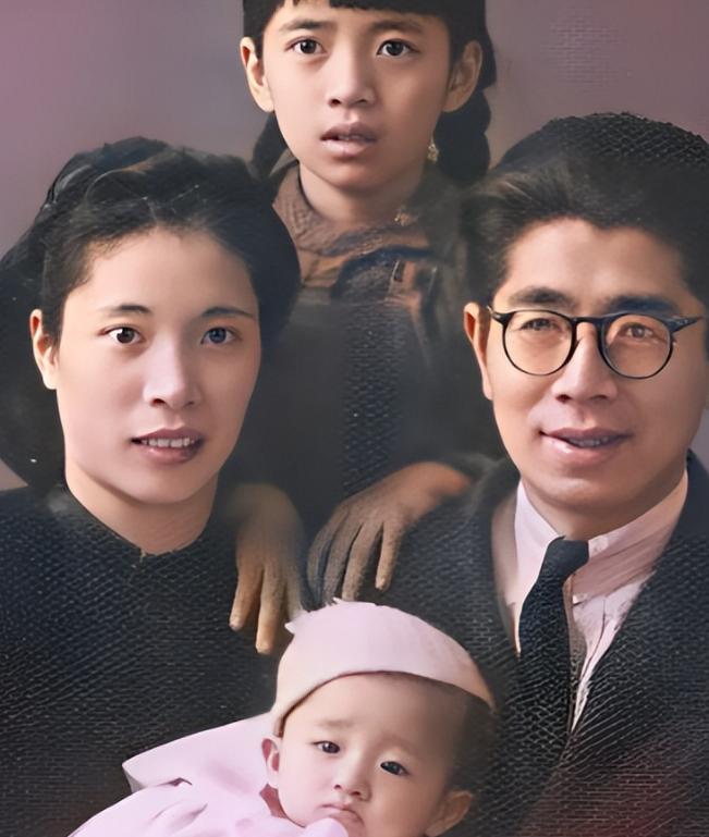 1925年杭州，她是留法归来的雕塑才女；1945年敦煌，她抛下14岁的女儿和4岁